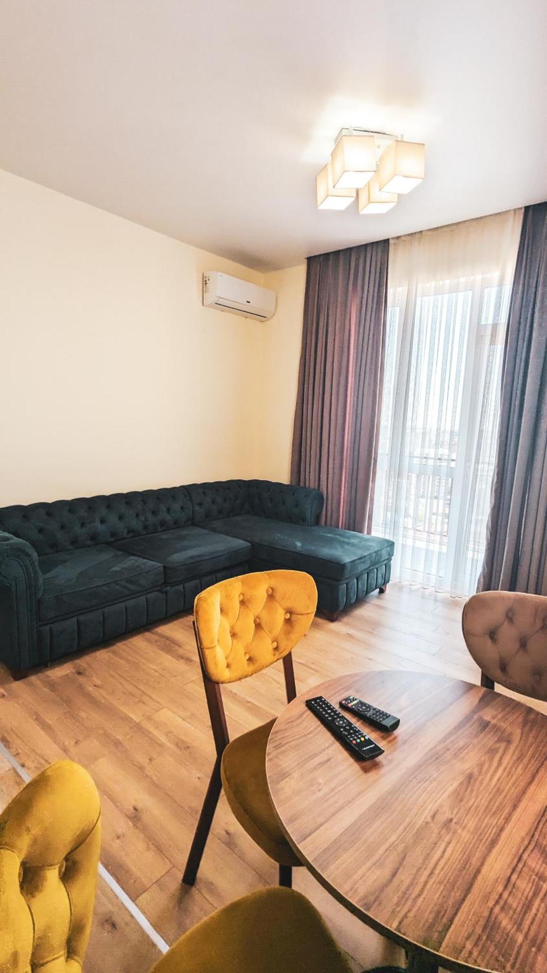 Gg Aparthotel Batumi Bagian luar foto