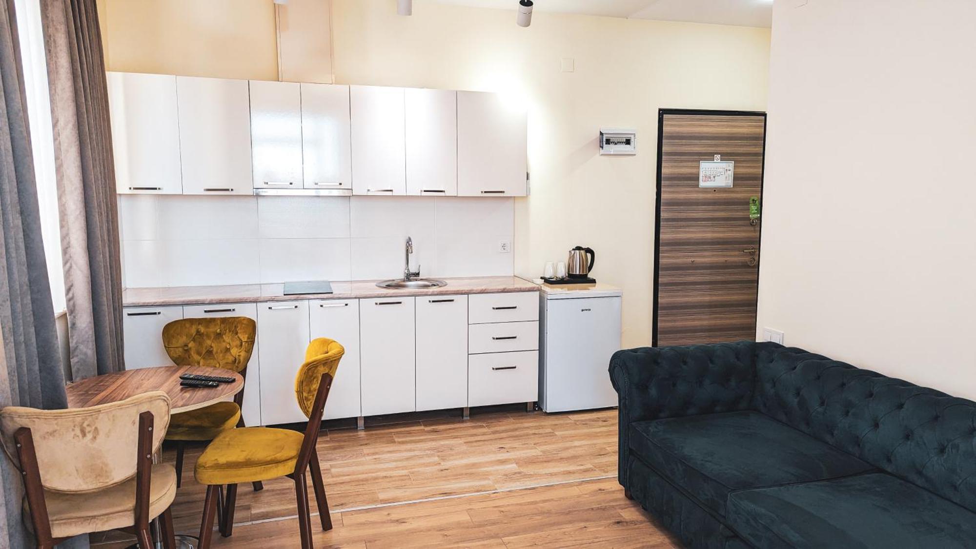 Gg Aparthotel Batumi Bagian luar foto