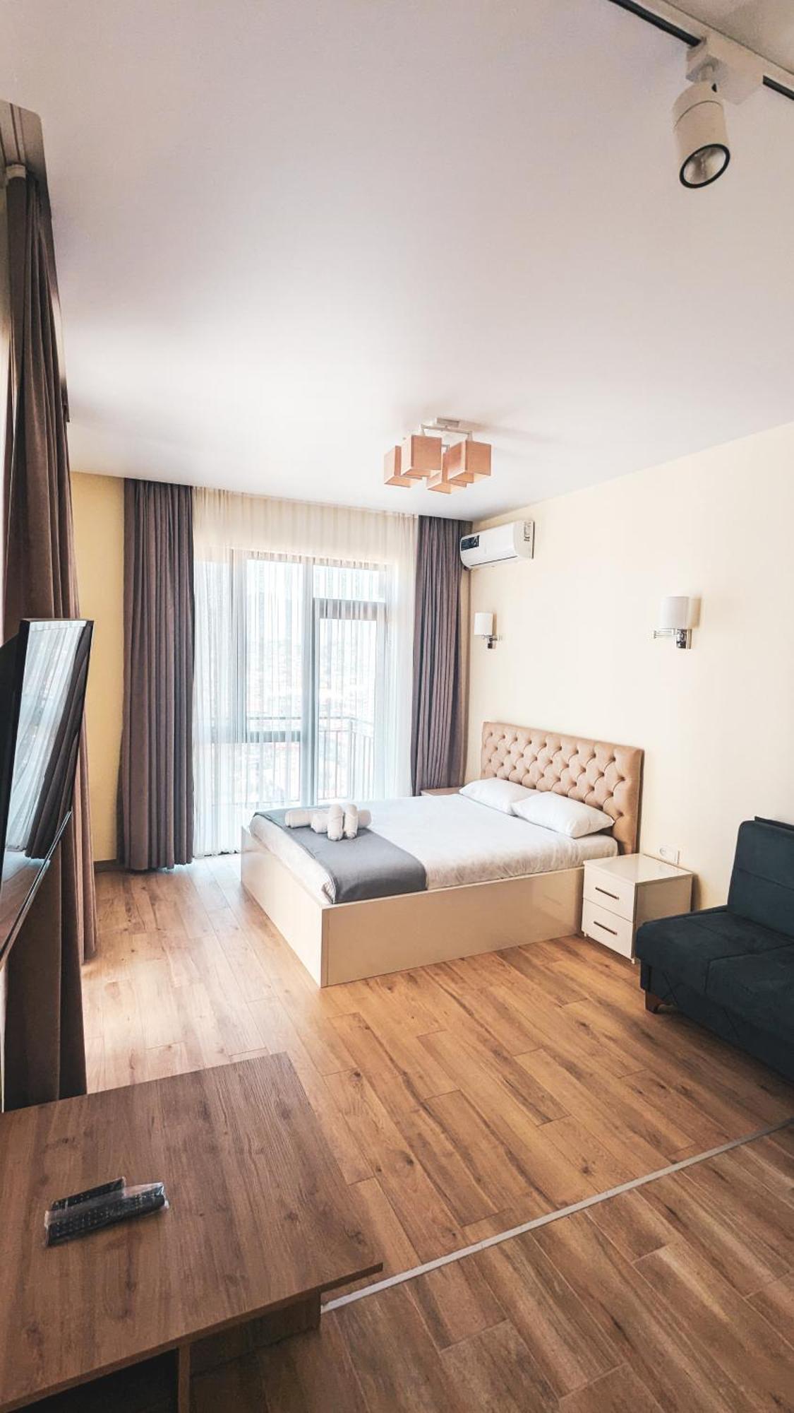 Gg Aparthotel Batumi Bagian luar foto