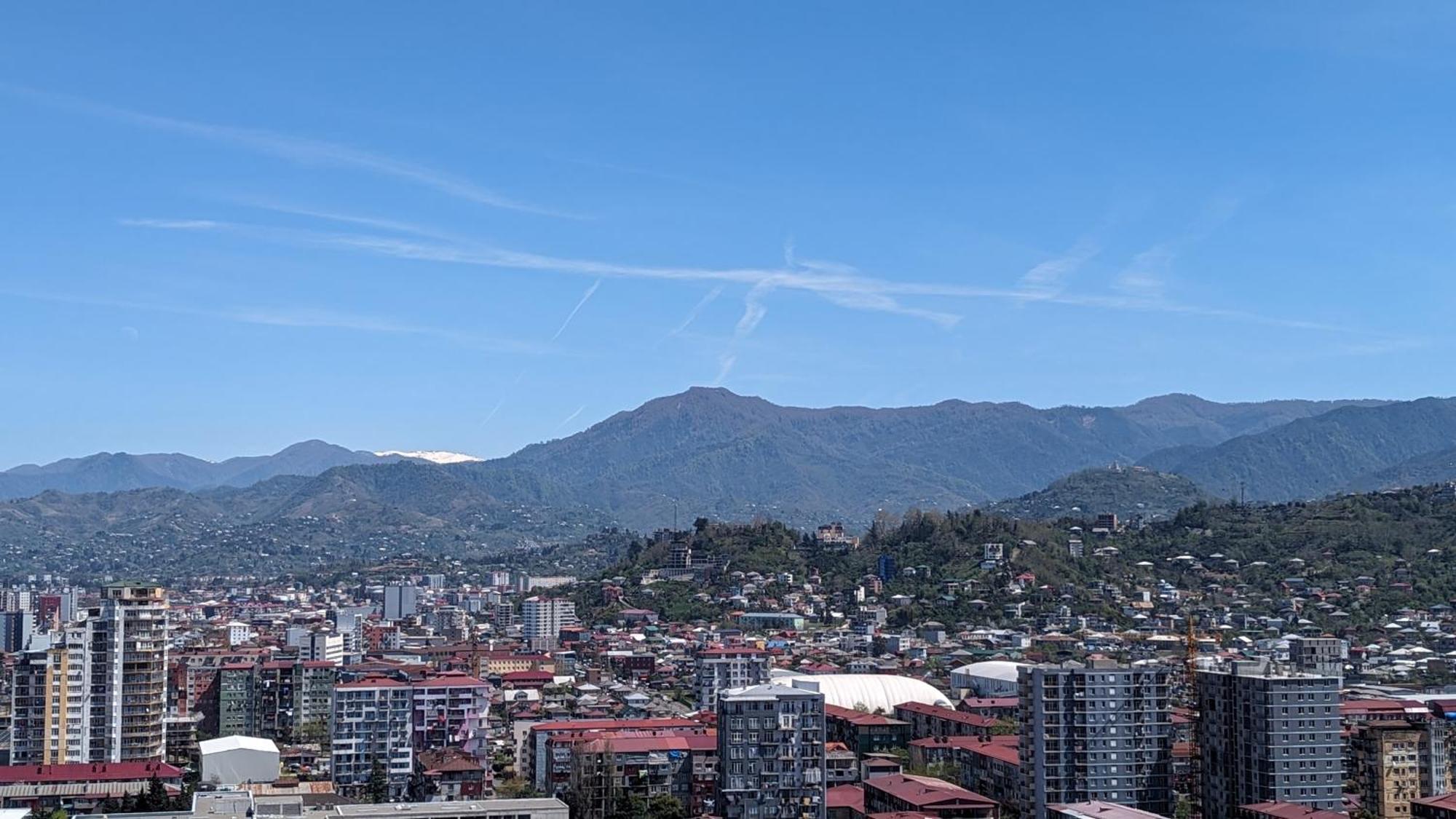 Gg Aparthotel Batumi Bagian luar foto